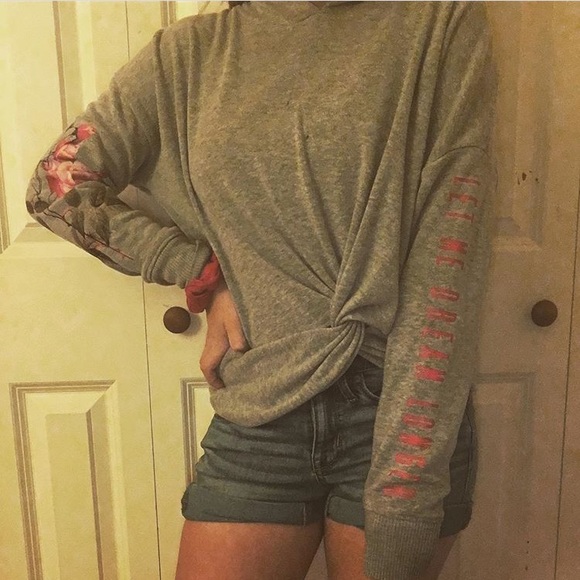 Grey longsleeve! - Picture 1 of 3